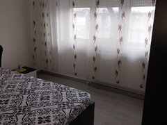 Mihai Eminescu nr. 20, bl. Fz2