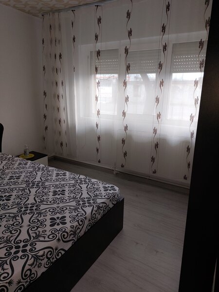 Mihai Eminescu nr. 20, bl. Fz2,